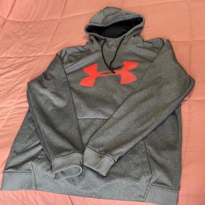 Under Armour Sweatshirt